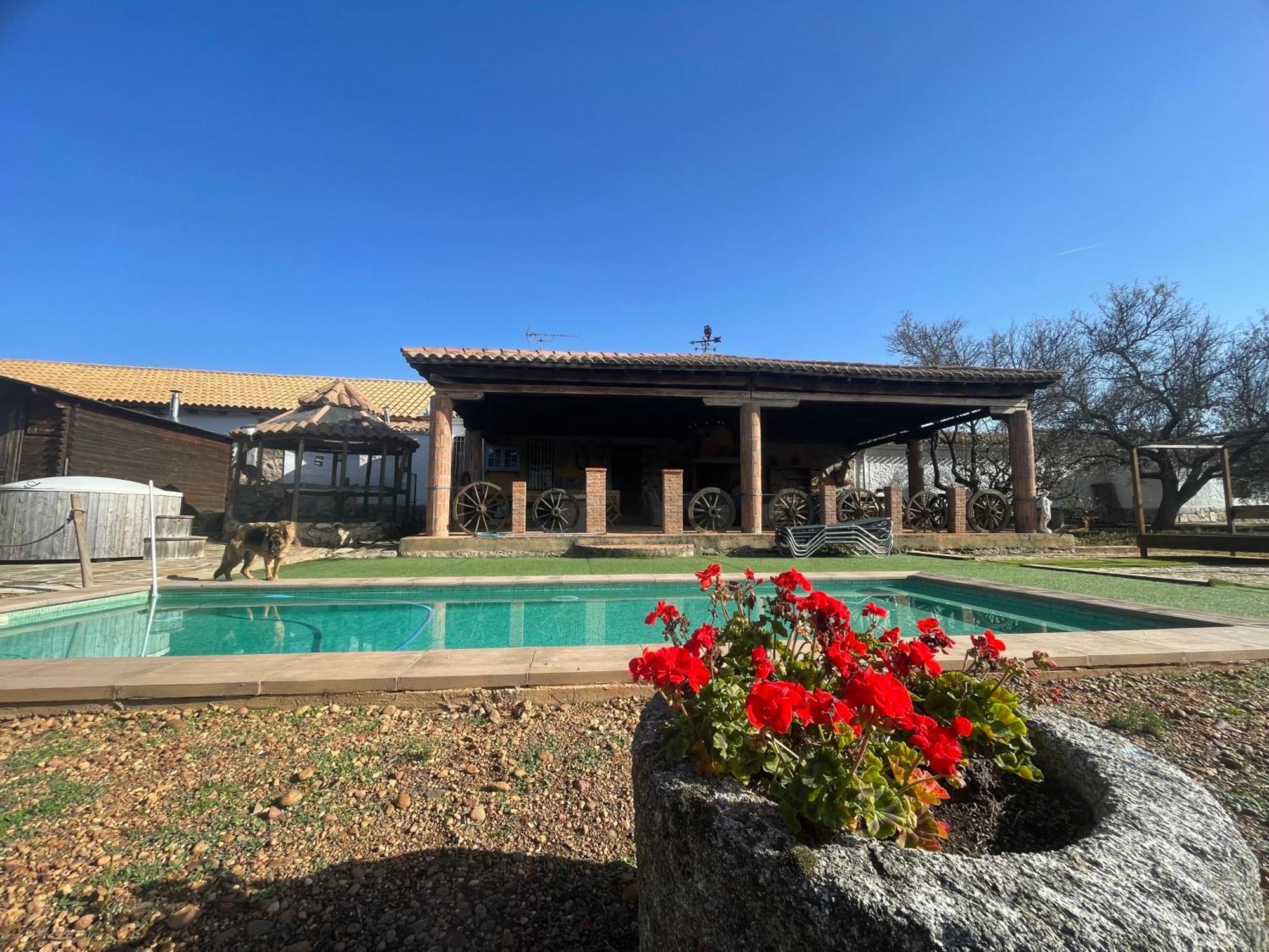 Casa rural en una finca de 300 ha reg 49426 Manganeses de la Polvorosa Exterior foto